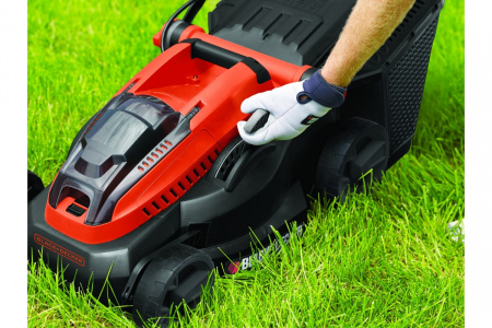 Аккумуляторная газонокосилка Black+Decker CLM3820L1