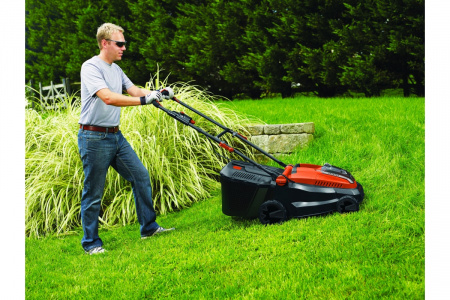 Аккумуляторная газонокосилка Black+Decker CLM3820L1